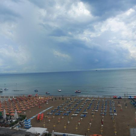 Bral Apartments 9 Durrës Exteriör bild