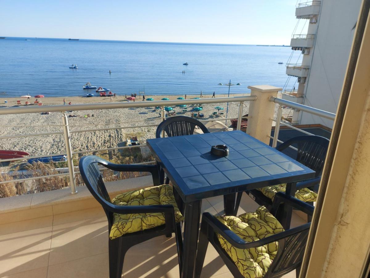 Bral Apartments 9 Durrës Exteriör bild